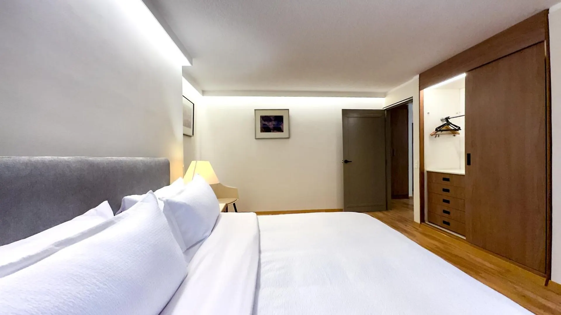 La Carolina Apartamento Amplio Quito 0*,  Ekvador